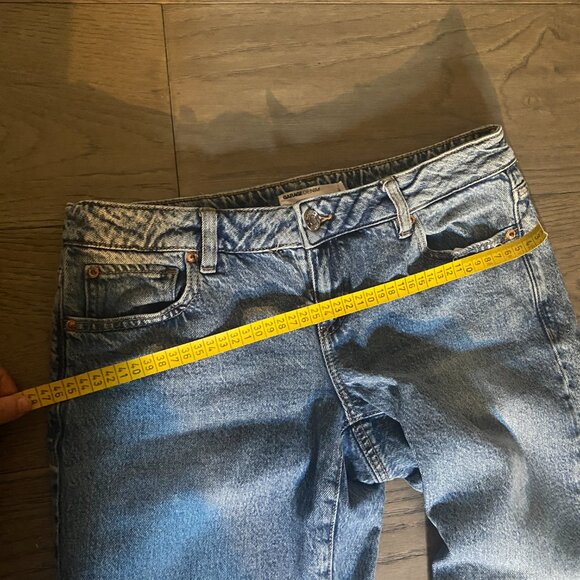 Garage Low-Rise Straight Leg Jeans - Picture 5 of 7
